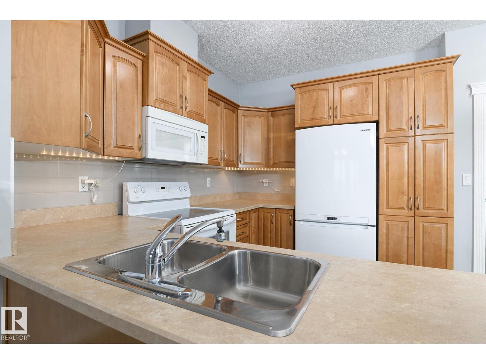 #314 9820 165 ST NW - Image 16