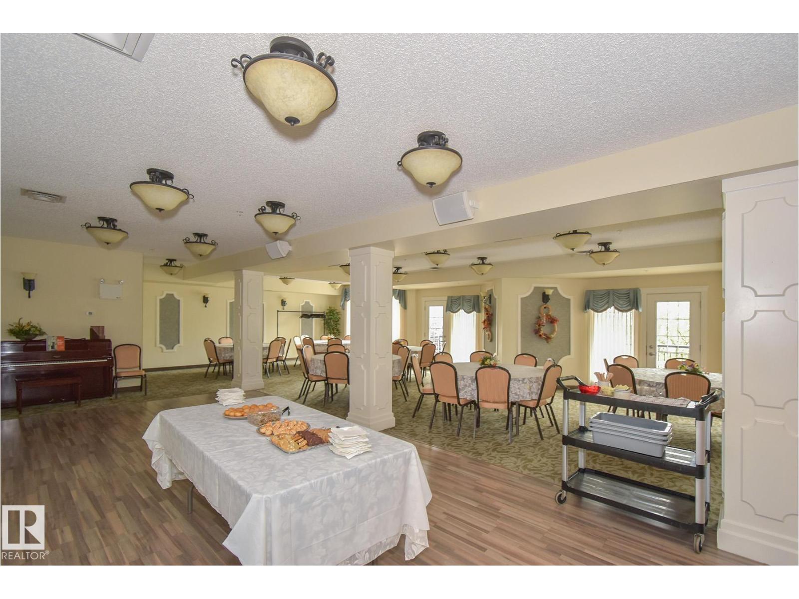 #314 9820 165 ST NW - Image 40