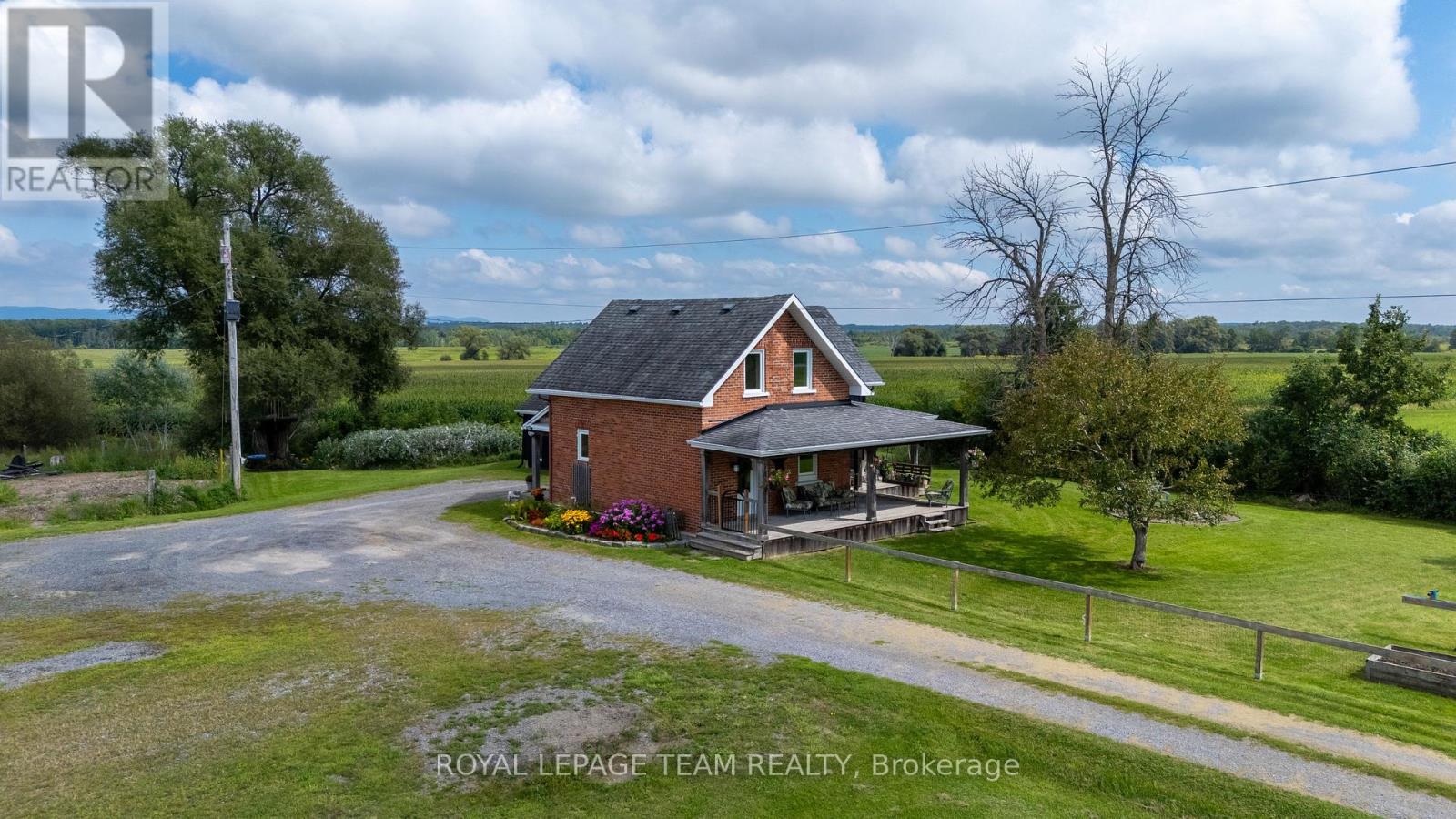 3570 DUNROBIN ROAD - 3