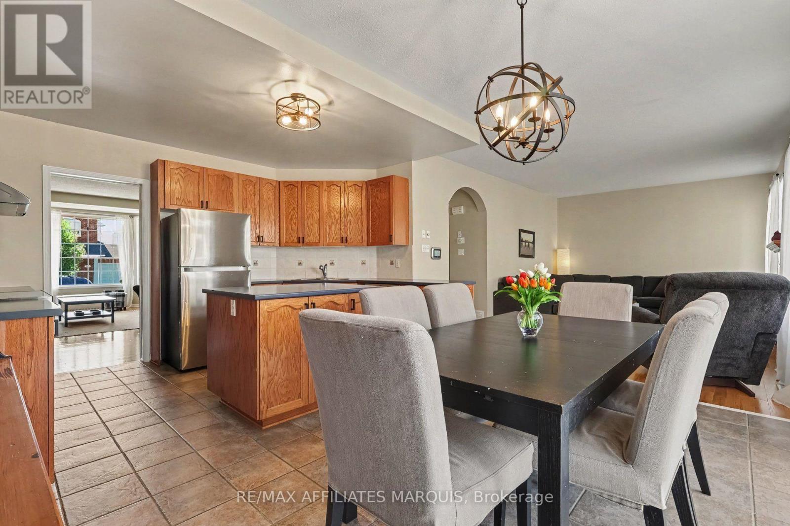 218 ANNAPOLIS CIRCLE - 13