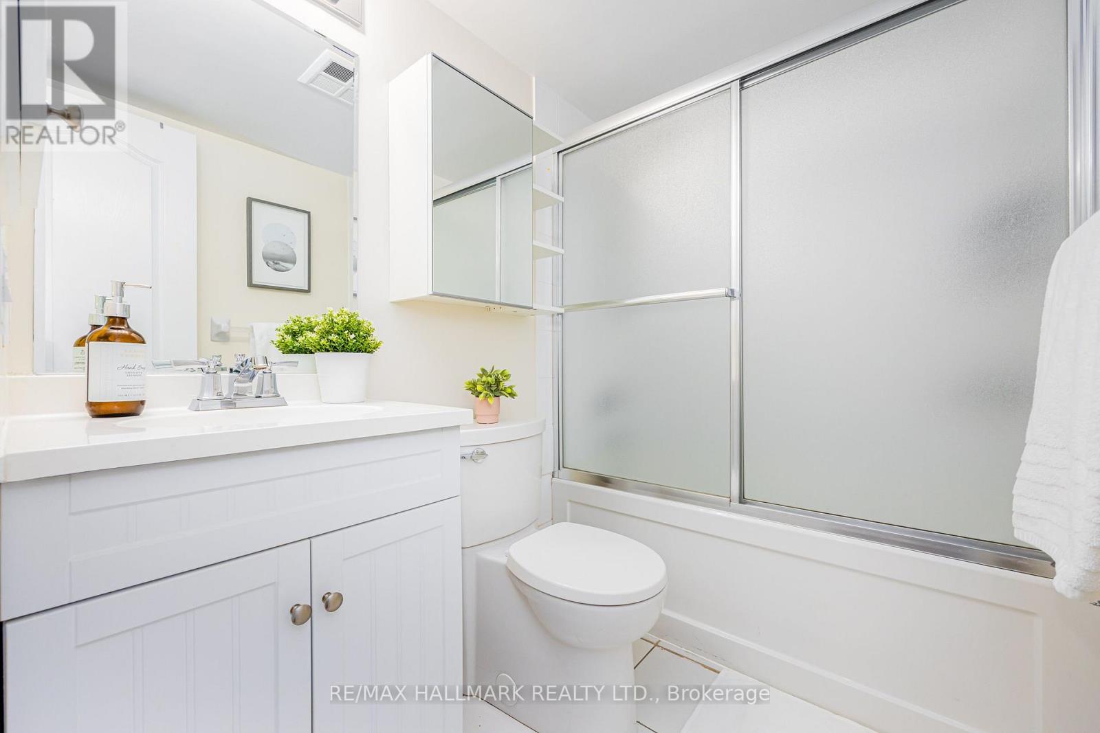 #112 3 REAN DRIVE - 17
