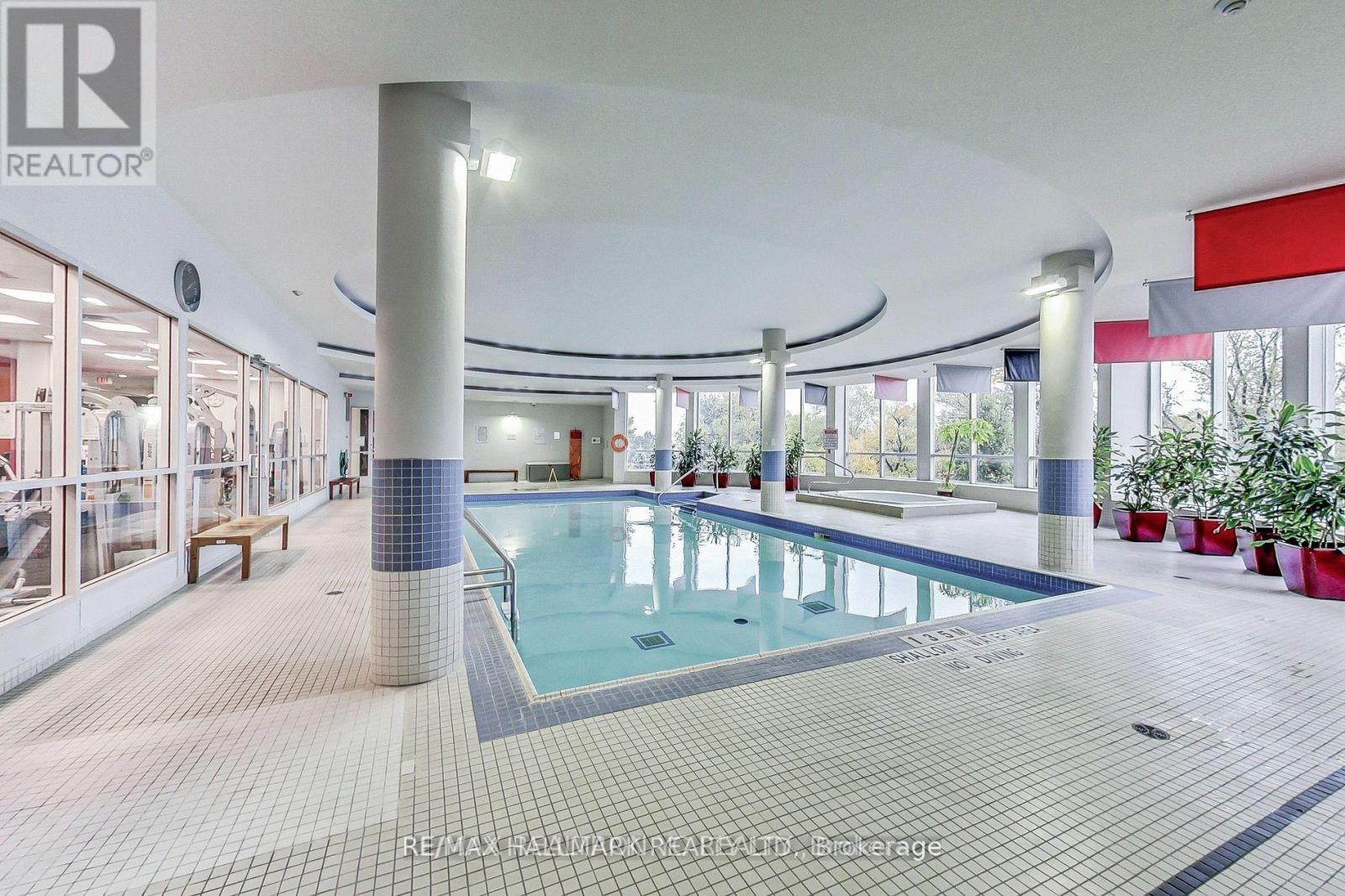 #112 3 REAN DRIVE - 27