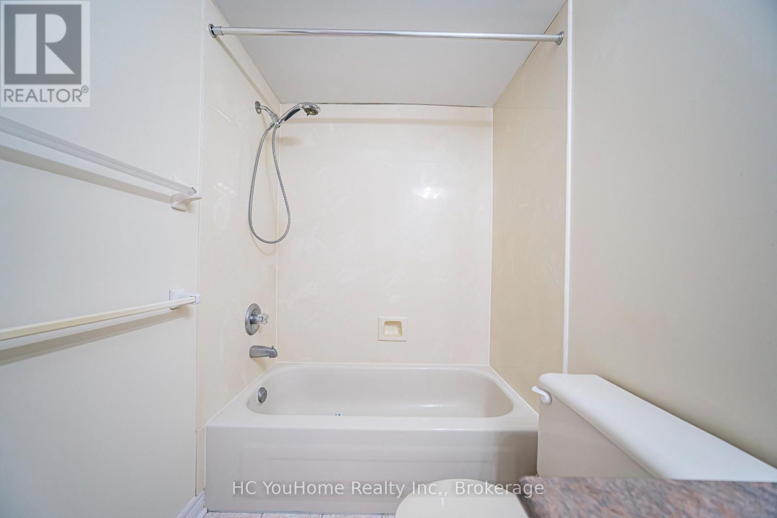 8 BRIAR PATH LANE - 28