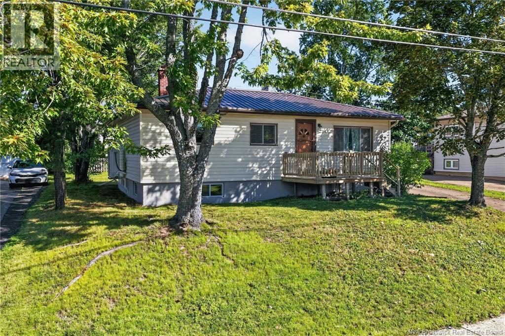 284 Whitepine Road, Riverview, New Brunswick, E1B3M2, Riverview, New Brunswick — photo 3 of 5