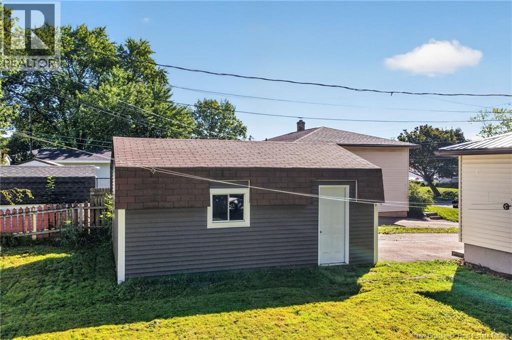 284 Whitepine Road, Riverview — photo 6