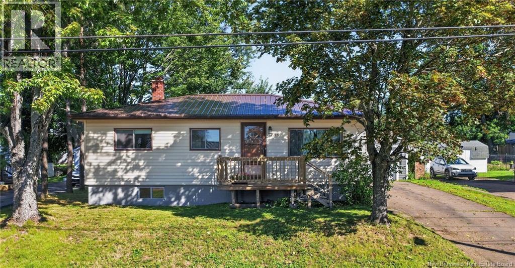 284 Whitepine Road, Riverview, New Brunswick, E1B3M2, Riverview, New Brunswick — photo 2 of 5