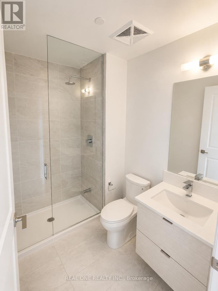#3008 36 ELM DRIVE W - 17