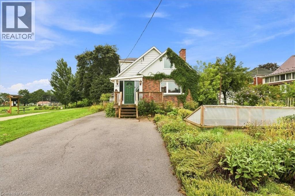 233 MANSION Street - 4
