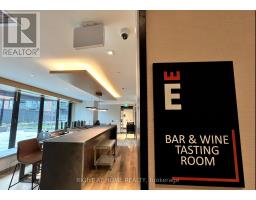 2301 - 327 King Street, Toronto, ON M5V1J5 Photo 12