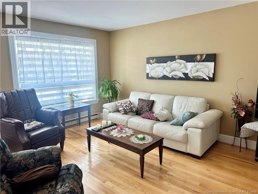 76 St-Jean-Batiste Street - 24