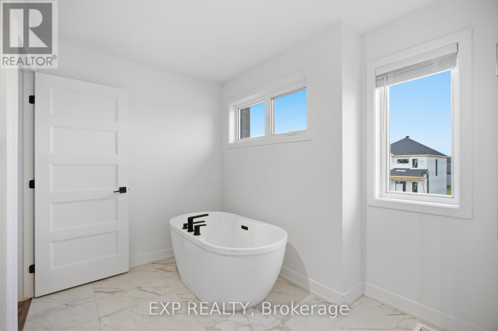 99 RUTILE STREET - Image 17