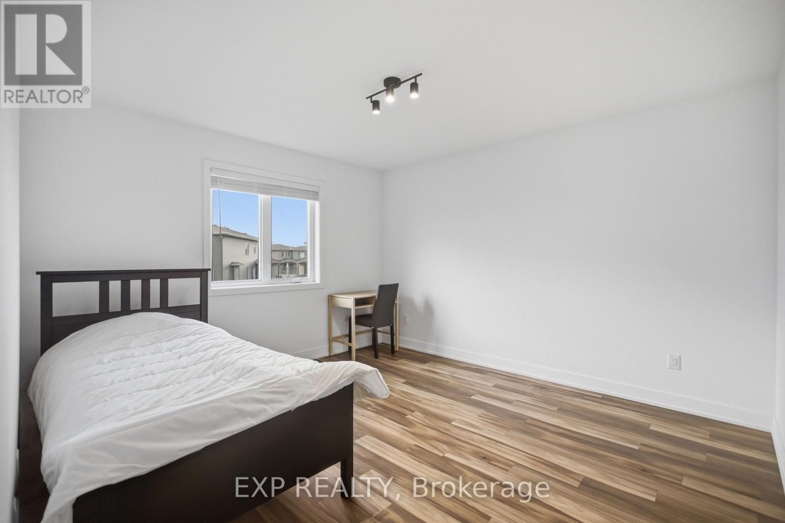 99 RUTILE STREET - Image 20