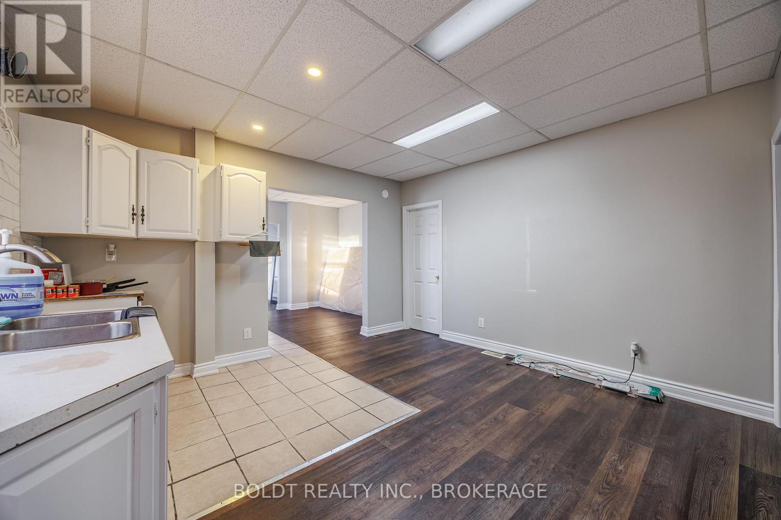 132 WELLAND AVENUE, St. Catharines (Downtown) — photo 5