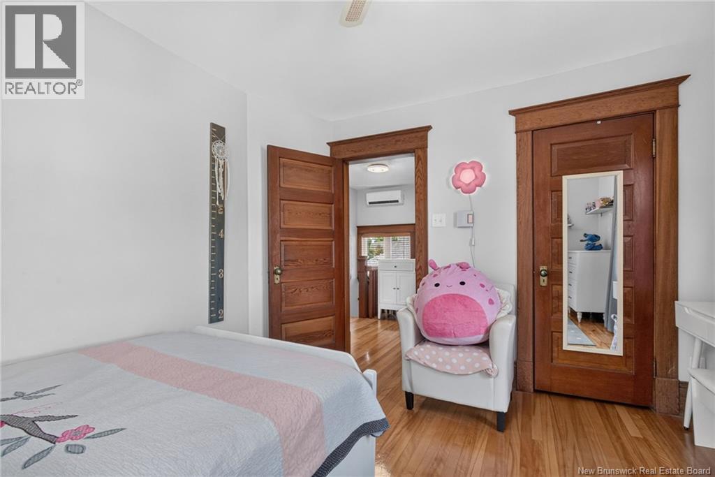 66 Broadway Street - Image 30