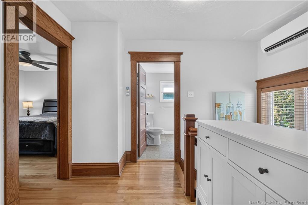 66 Broadway Street - Image 34