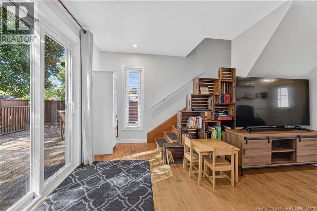 66 Broadway Street - Image 37