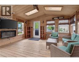 287 Maplehurst Drive, photo 16