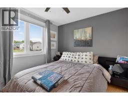 287 Maplehurst Drive, photo 18