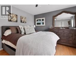 287 Maplehurst Drive, photo 21