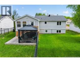 287 Maplehurst Drive, photo 3