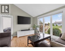 287 Maplehurst Drive, photo 7