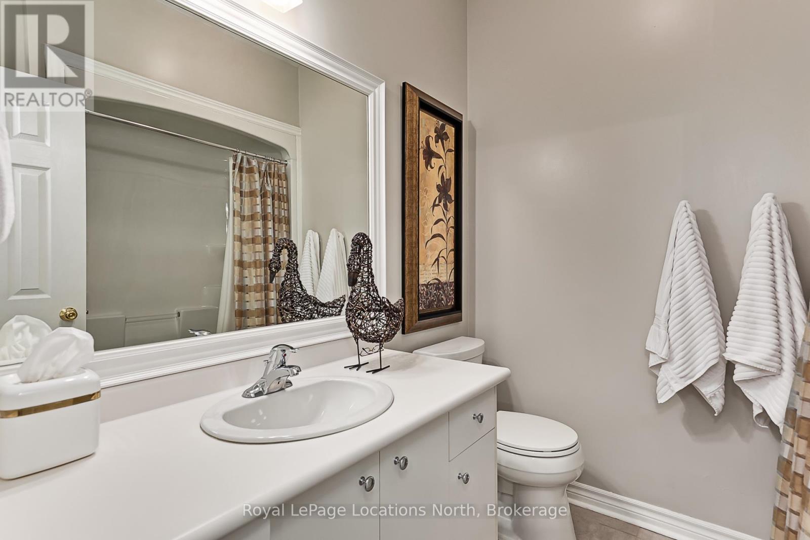 6 THOMAS DRIVE - Image 22