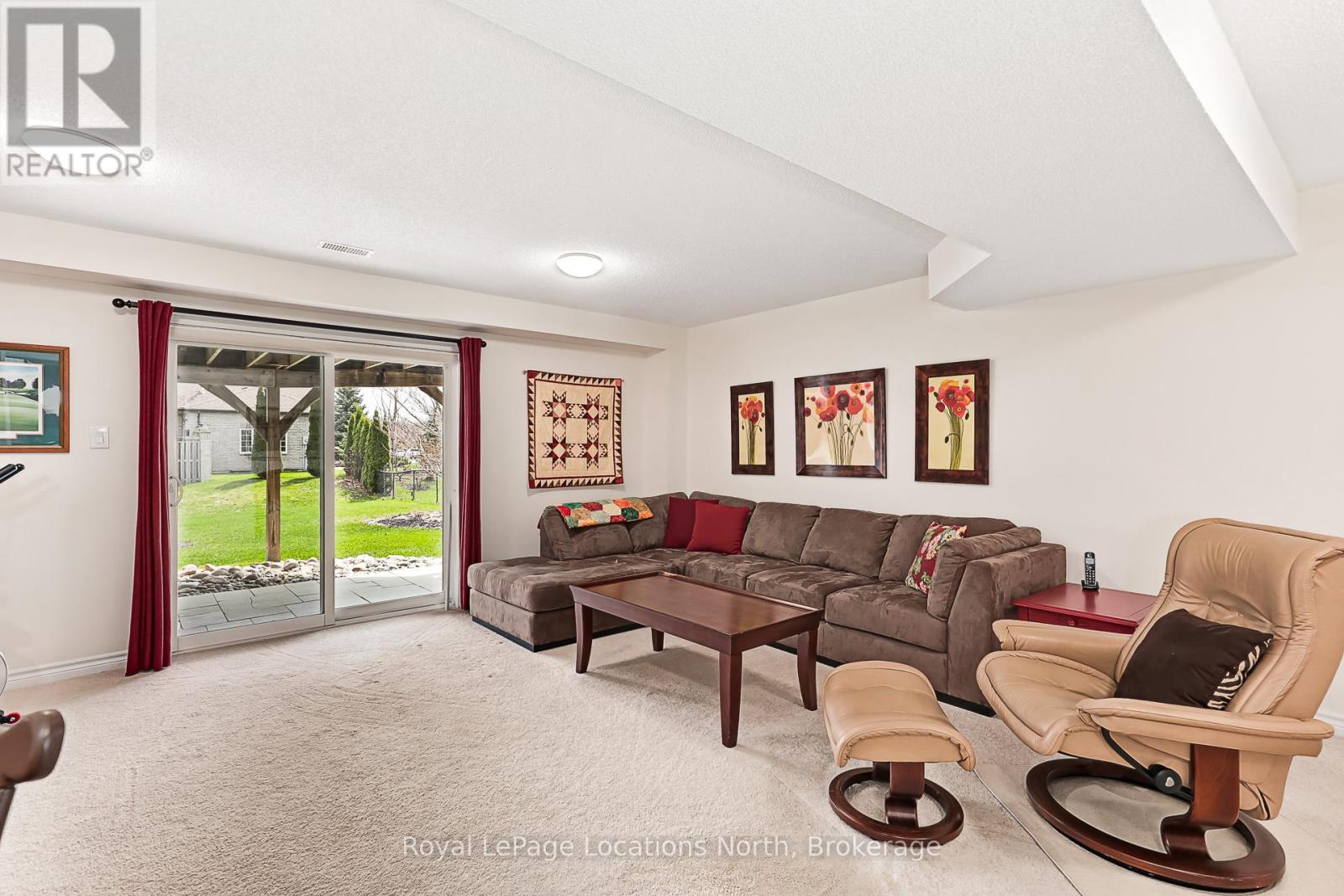 6 THOMAS DRIVE - Image 27