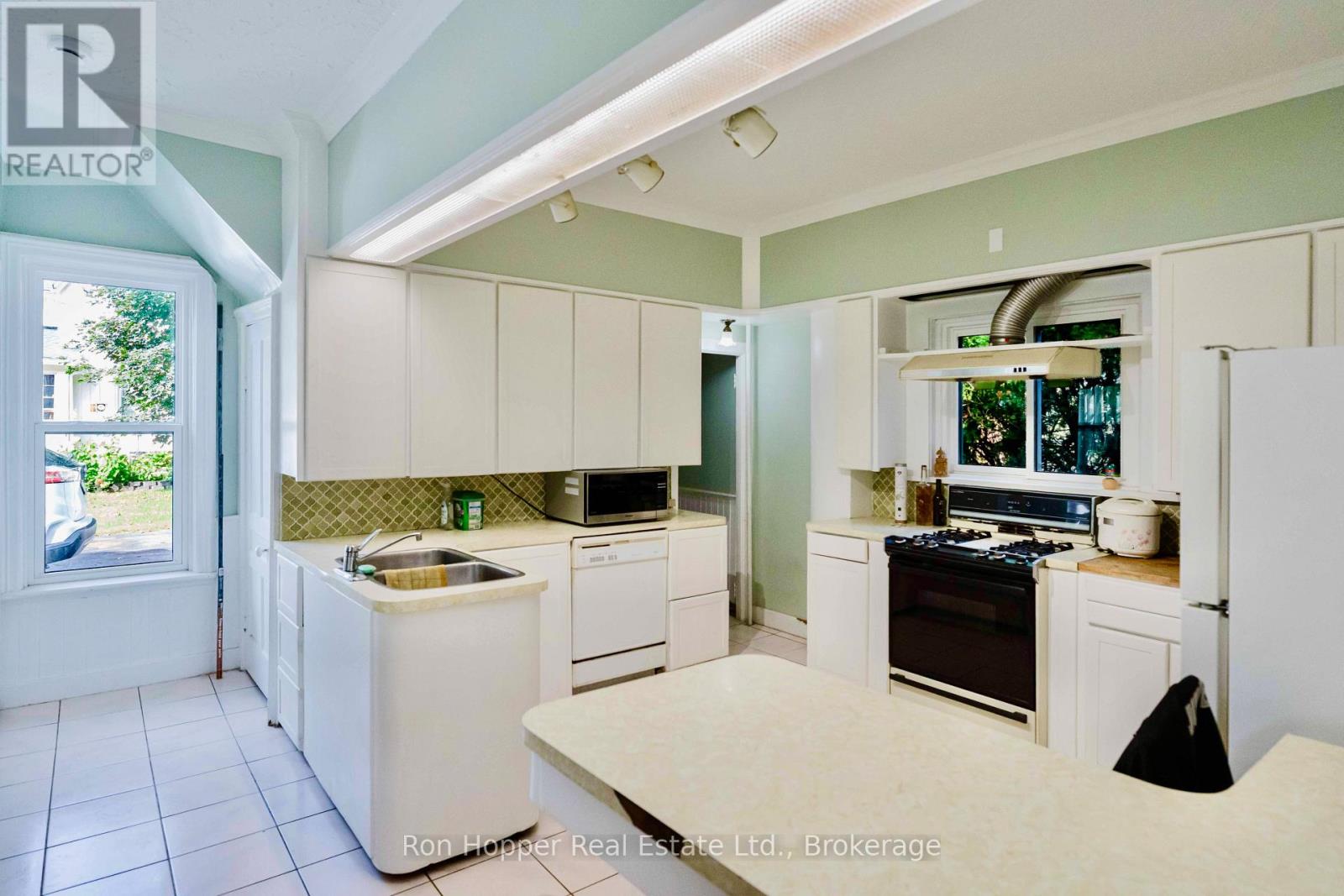 1358 4TH AVENUE W - 19