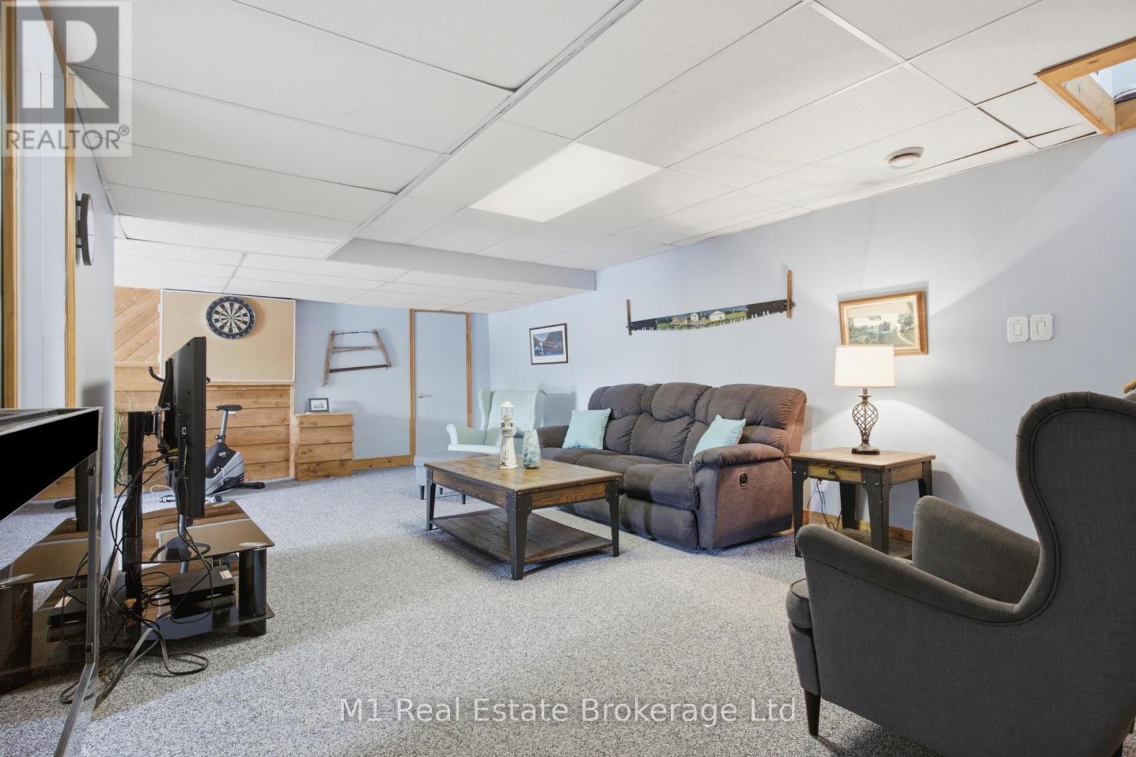 7137 WELLINGTON RD 18 - Image 24