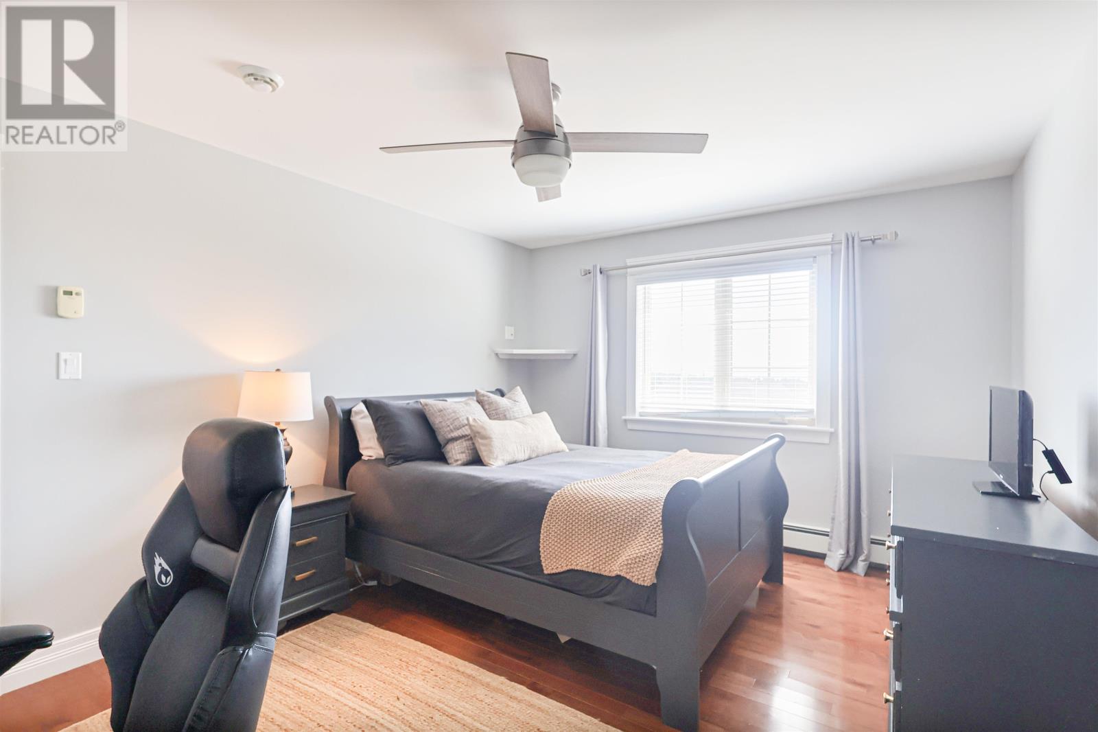 14 Somerset - Image 33