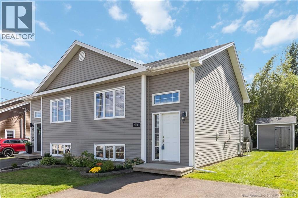 913 Bernard Street - 2