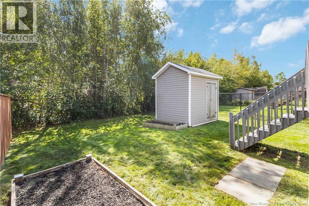 913 Bernard Street - 24