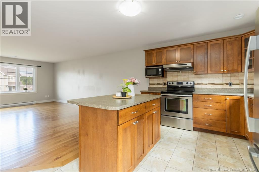 913 Bernard Street - 9