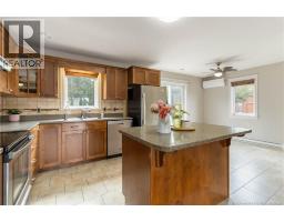 913 Bernard Street, Dieppe, NB E1A4A6 Photo 11