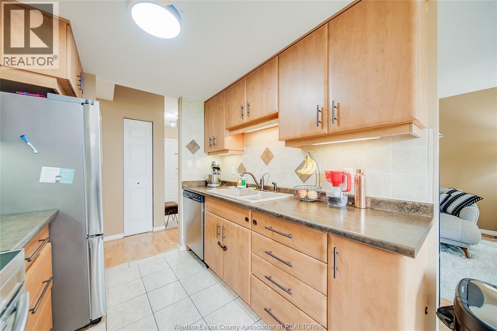 #109 8335 WYANDOTTE STREET East - 18