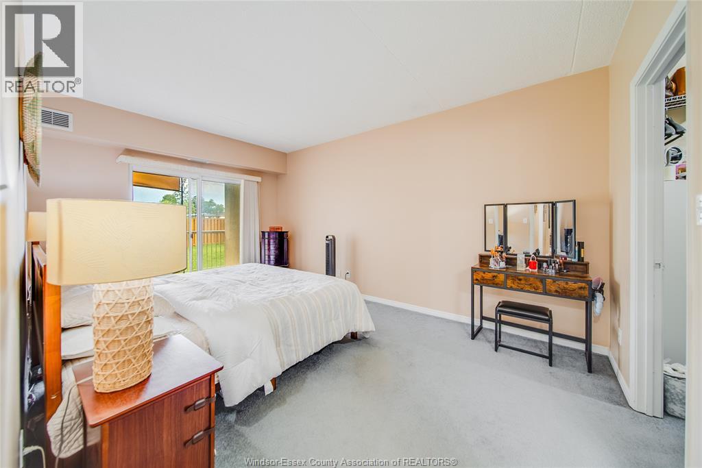 #109 8335 WYANDOTTE STREET East - 23