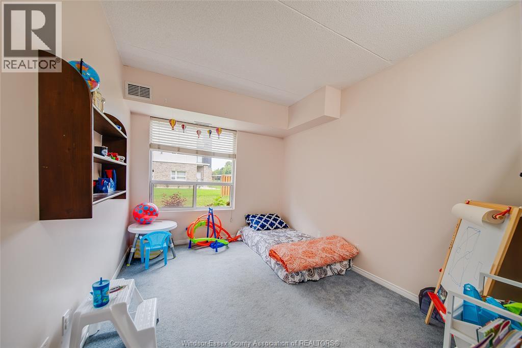 #109 8335 WYANDOTTE STREET East - 25