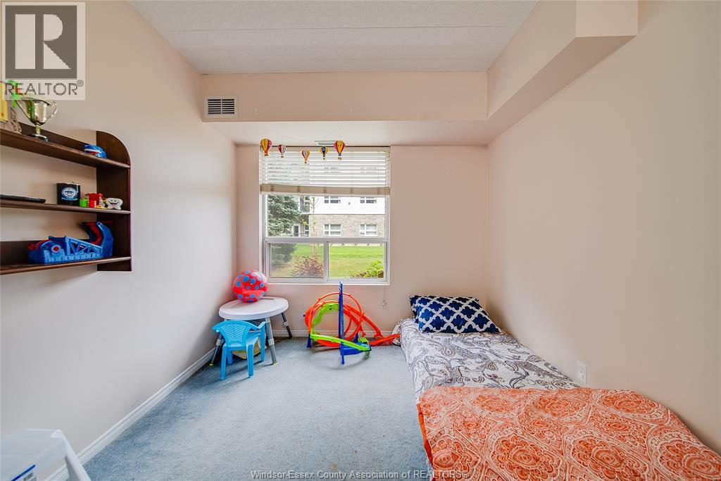 #109 8335 WYANDOTTE STREET East - 26