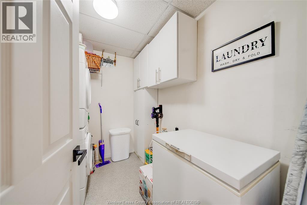 #109 8335 WYANDOTTE STREET East - Image 32
