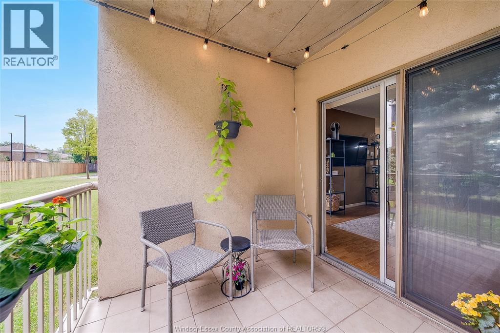 #109 8335 WYANDOTTE STREET East - Image 33
