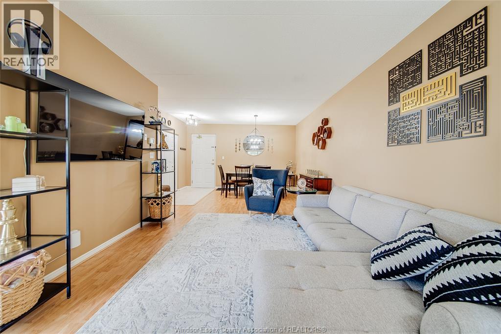 #109 8335 WYANDOTTE STREET East - Image 8