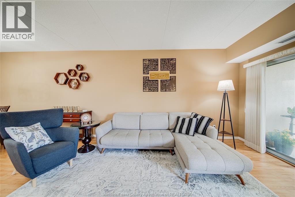 #109 8335 WYANDOTTE STREET East - Image 9