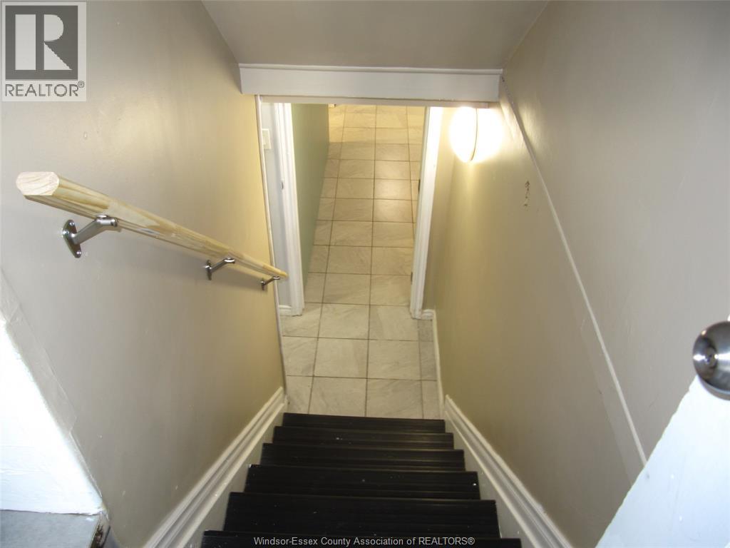 909 St. Marys - 14