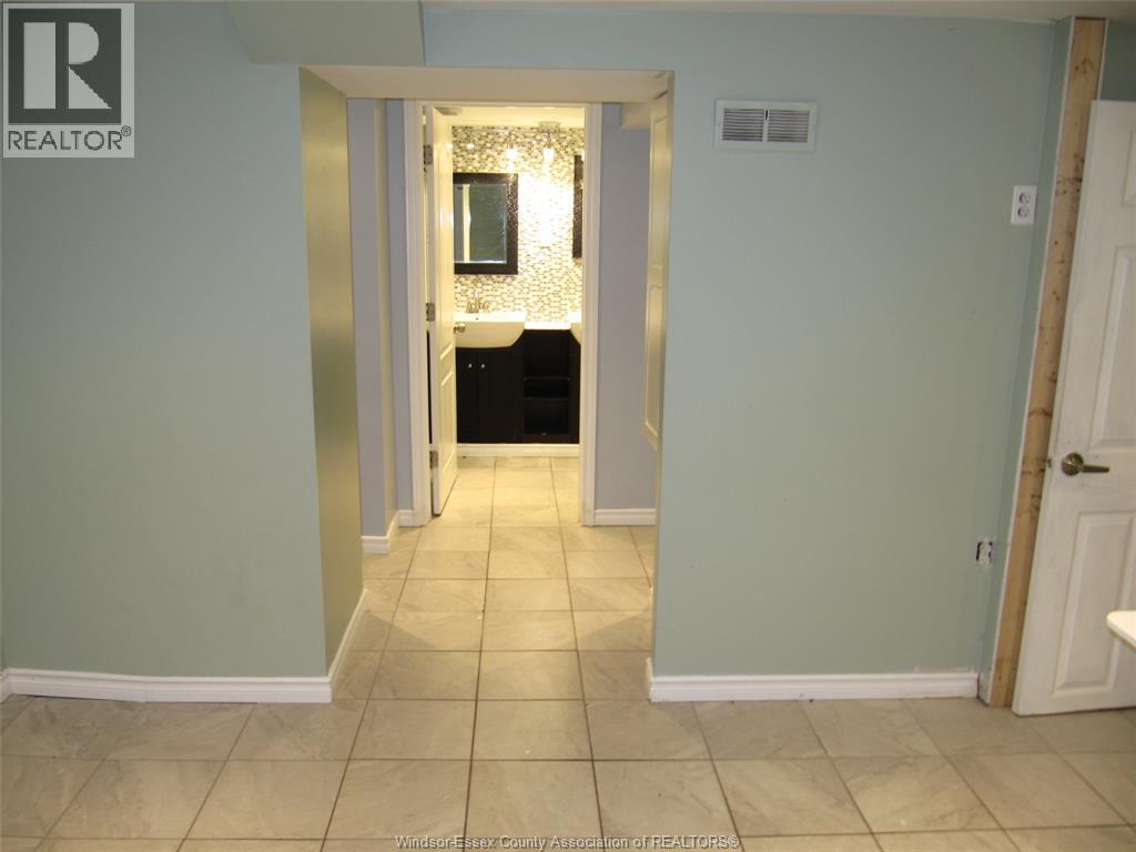 909 St. Marys - 17
