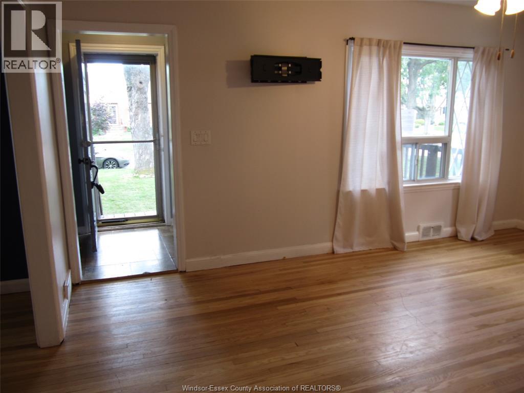 909 St. Marys - 2