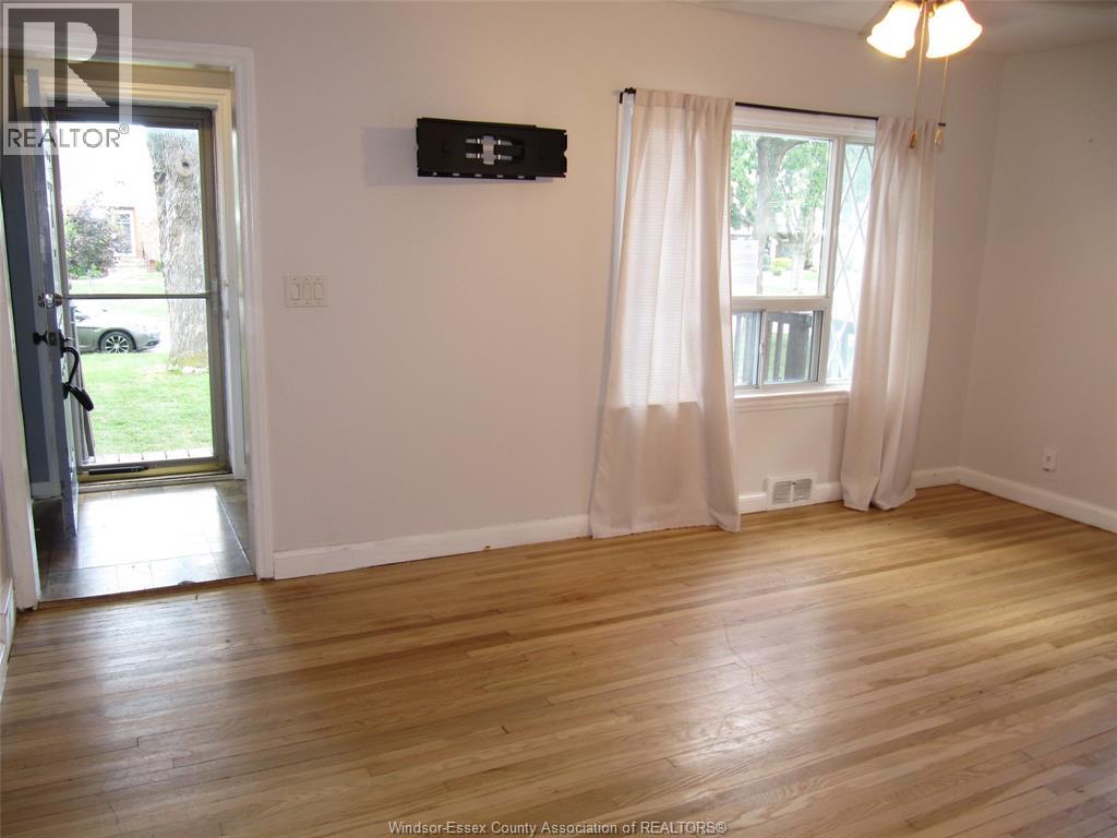 909 St. Marys - 3