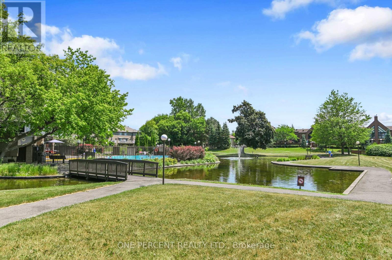 #204 250 BRITTANY DRIVE - Image 27