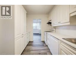 65 Westmount Road N Unit# 412, Waterloo, ON N2L5G6 Photo 11