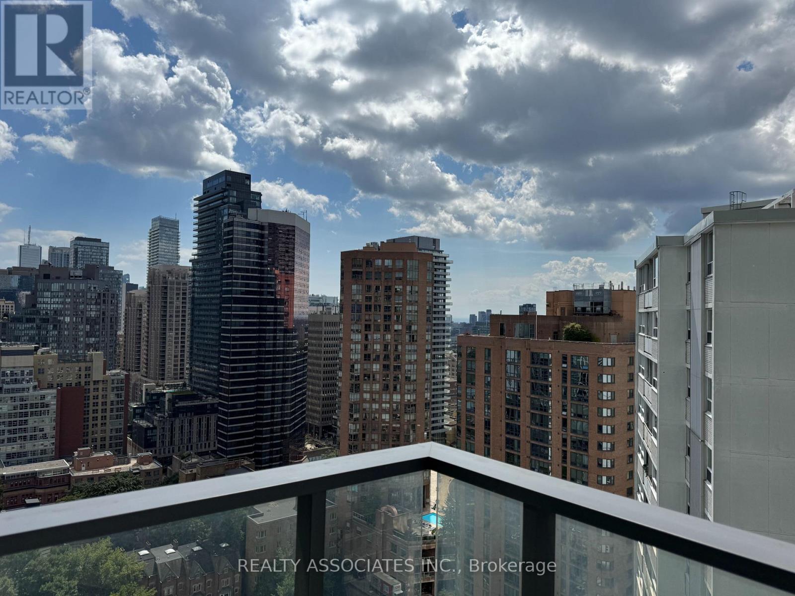 #2105 75 ST NICHOLAS STREET - 11