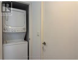 2105 - 75 St Nicholas Street, Toronto, ON M4Y0A5 Photo 9